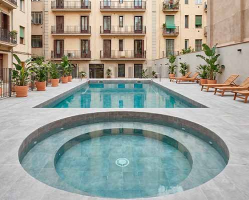 piscinas-con-zona-de-hidromasaje-diferenciada