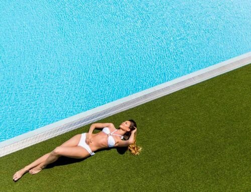Césped artificial para piscinas: Ventajas y consejos de instalación